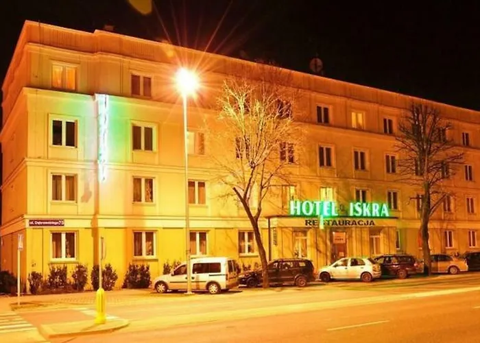 Iskra Hotel 2*